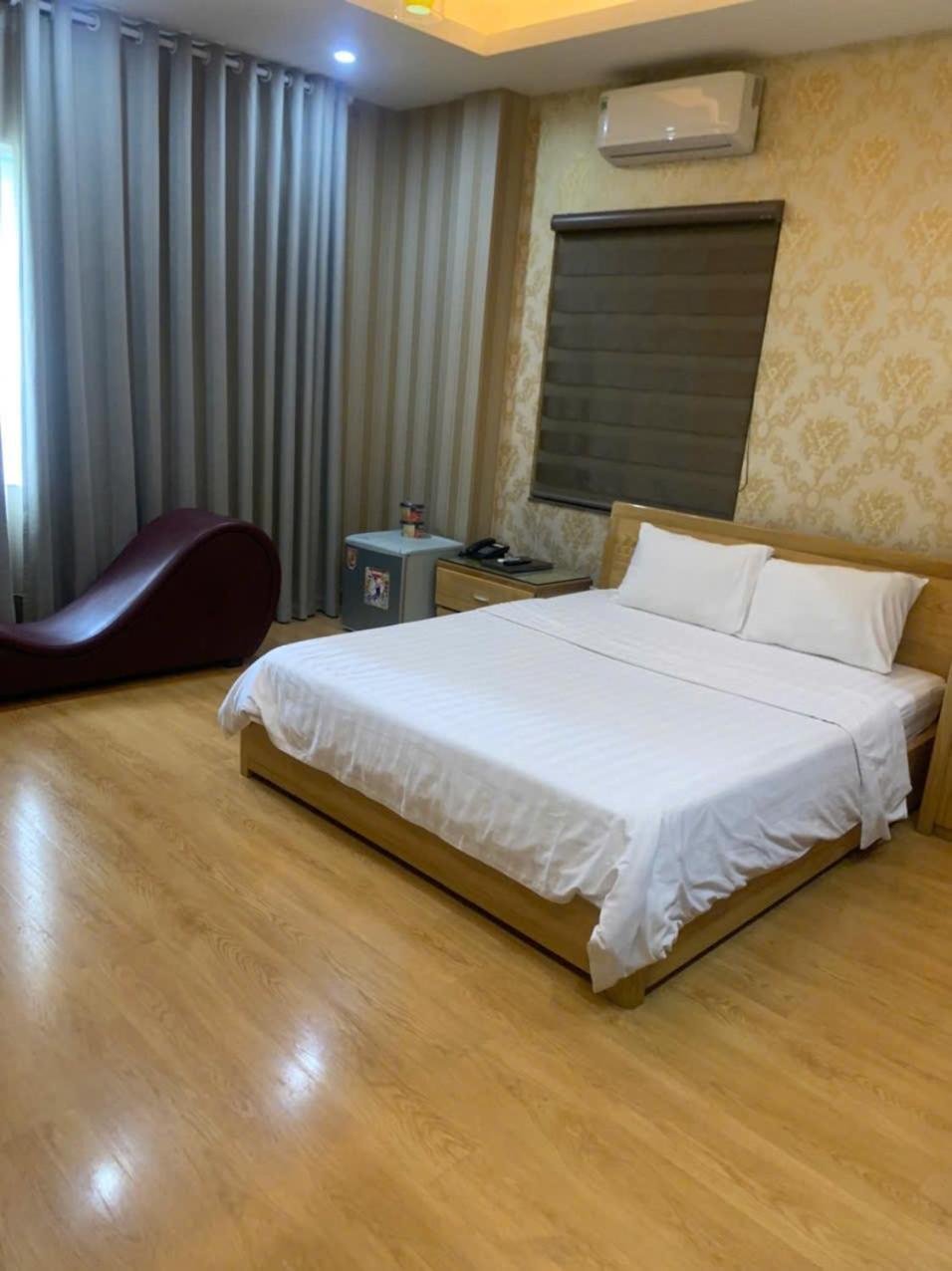 Venus Hotel Ha Noi Ханой Екстериор снимка