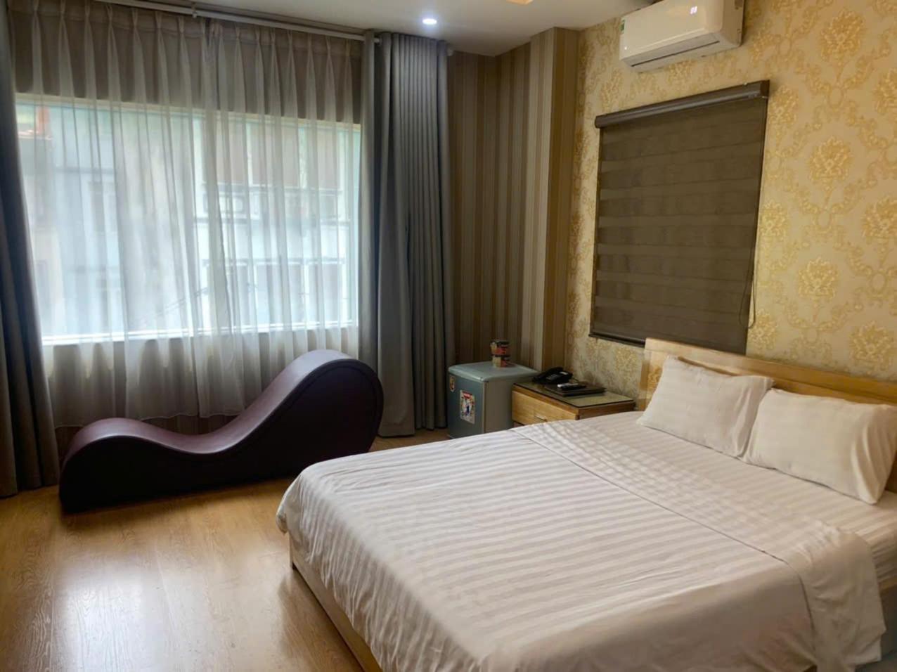 Venus Hotel Ha Noi Ханой Екстериор снимка